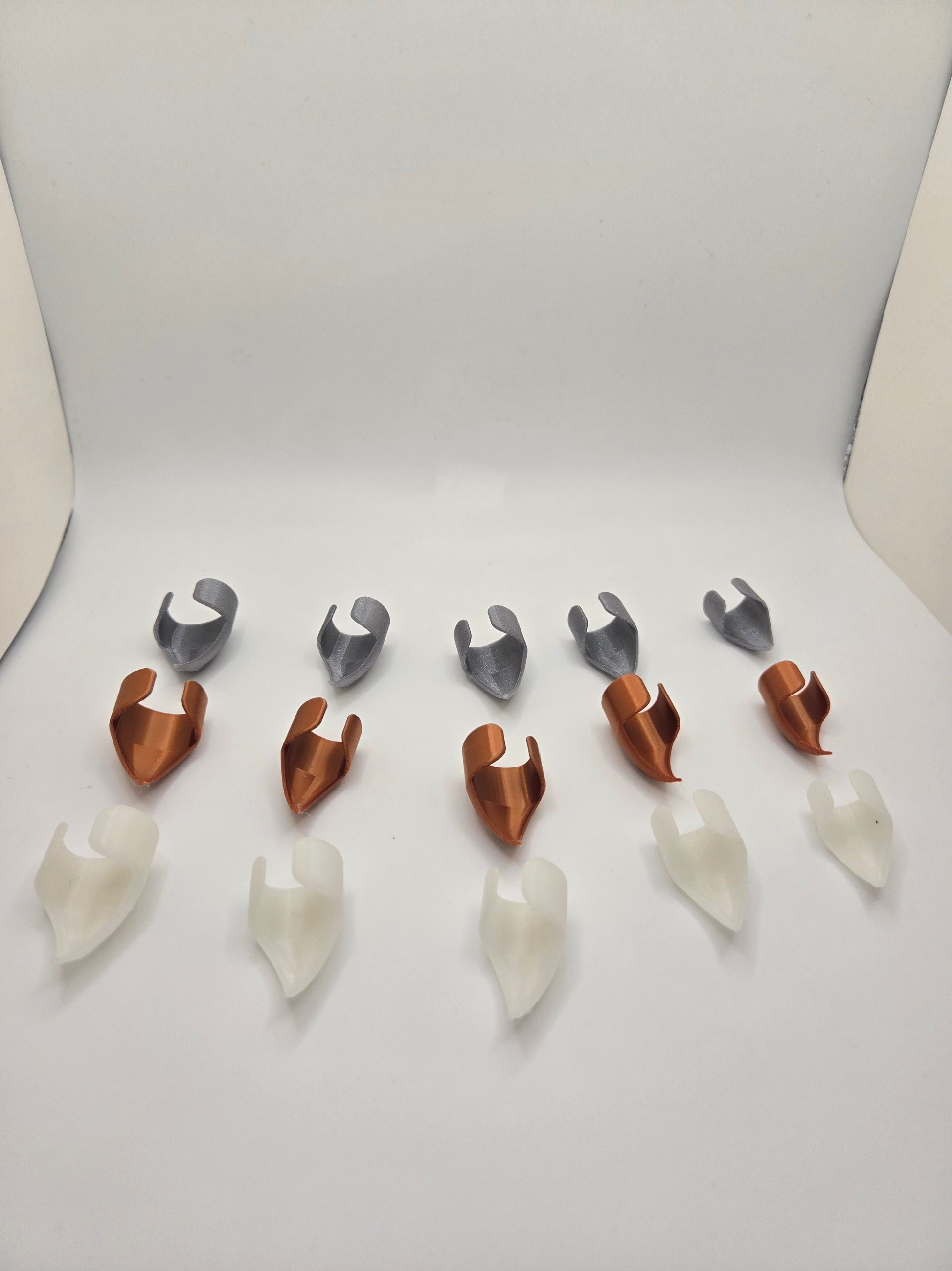 Finger Claws – For Teasing, Scratching & Sensual Tension-Building Touch Pupifer's Kink Wonderland