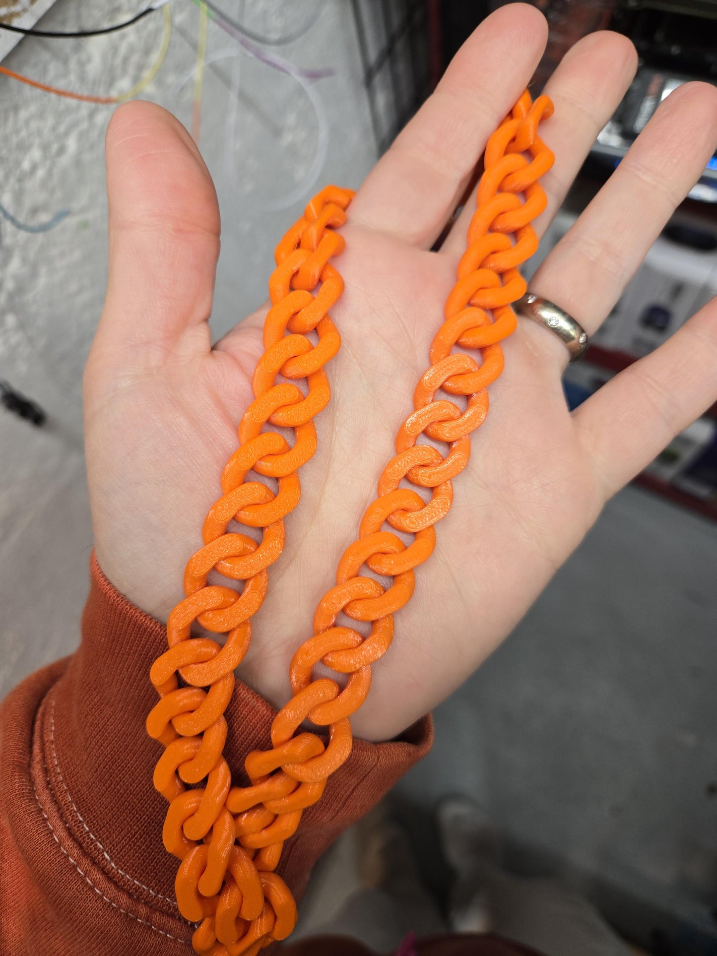 3D Printed Cuban Chain Necklace – Colorful, Customizable, Durable & Stylish Pupifer's Paddles