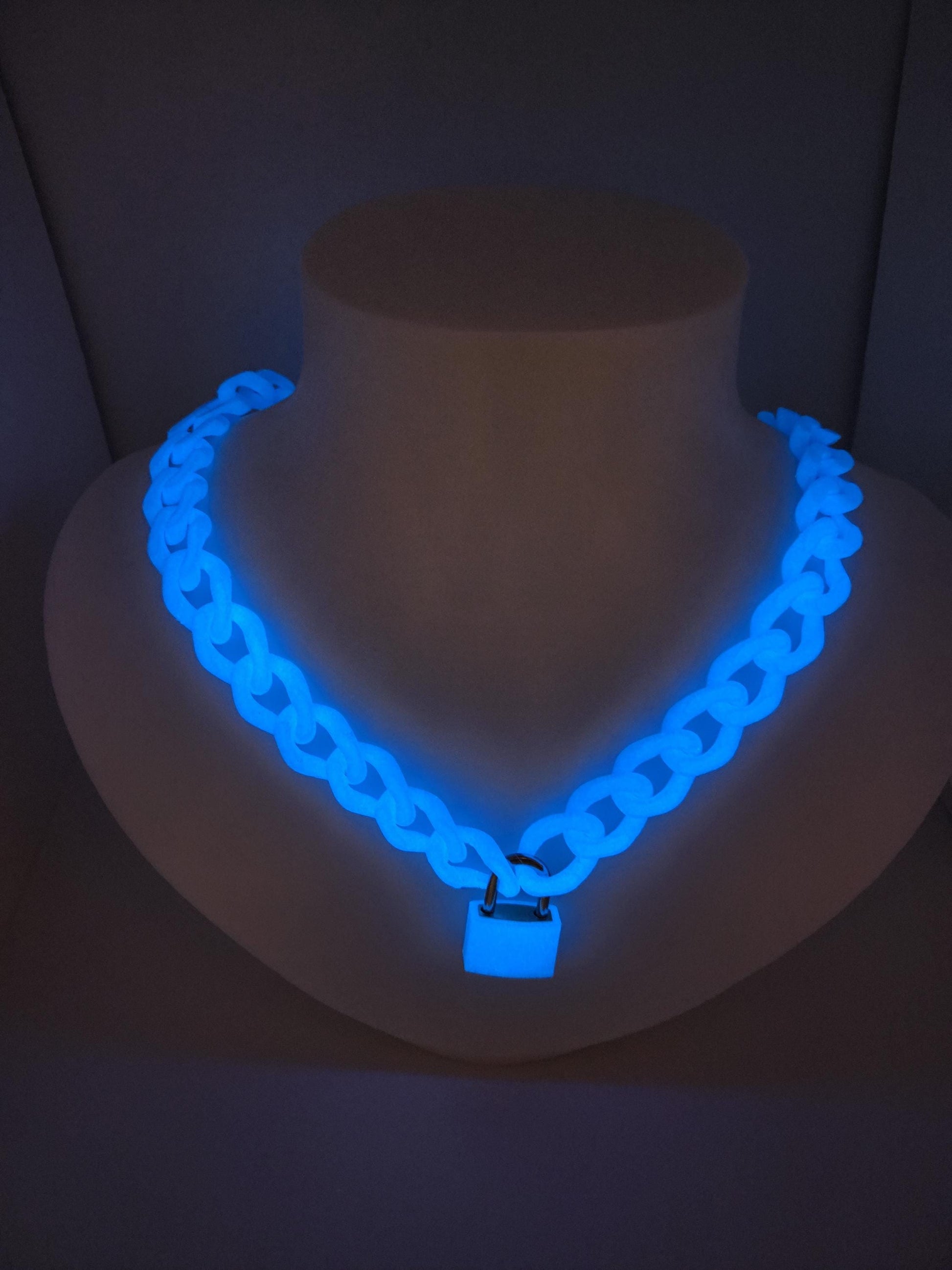 3D Printed Cuban Chain Leash with Matching Padlock Pupifer's Paddles