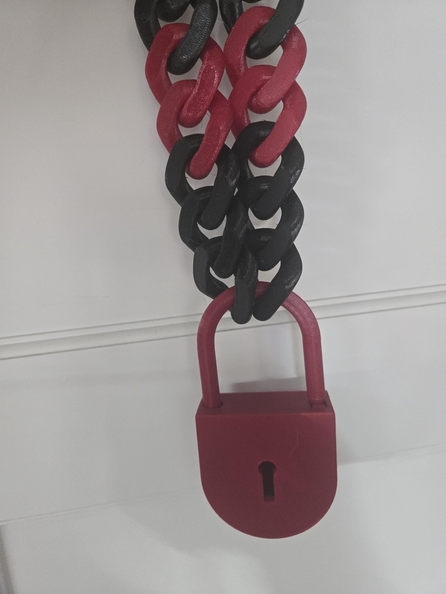 Giant 3D Printed Padlock – Oversized Prop & Costume Accessory! Pupifer's Paddles