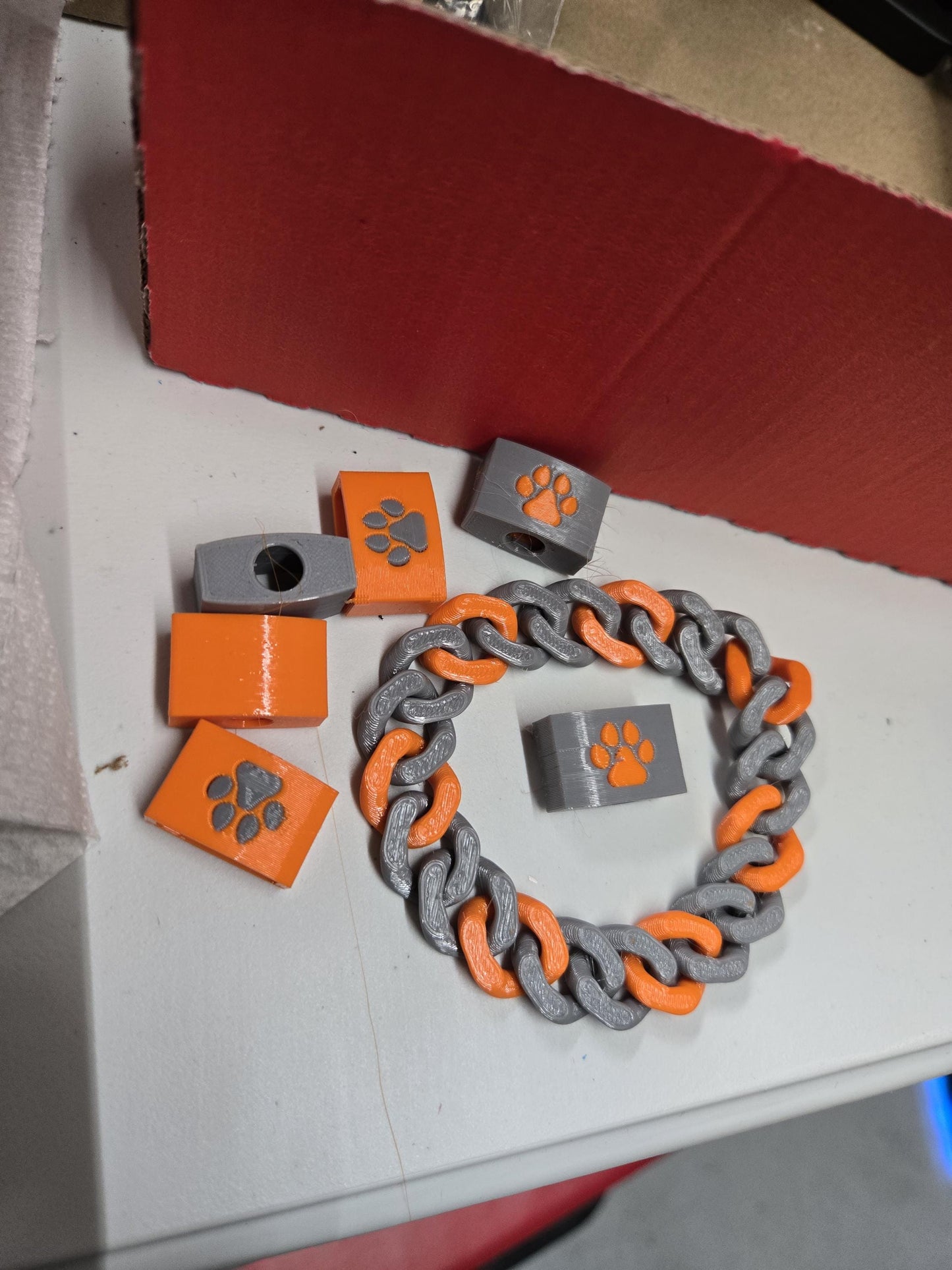 3D Printed Cuban Chain Bracelet – Colorful, Customizable, Durable & Stylish Pupifer's Paddles