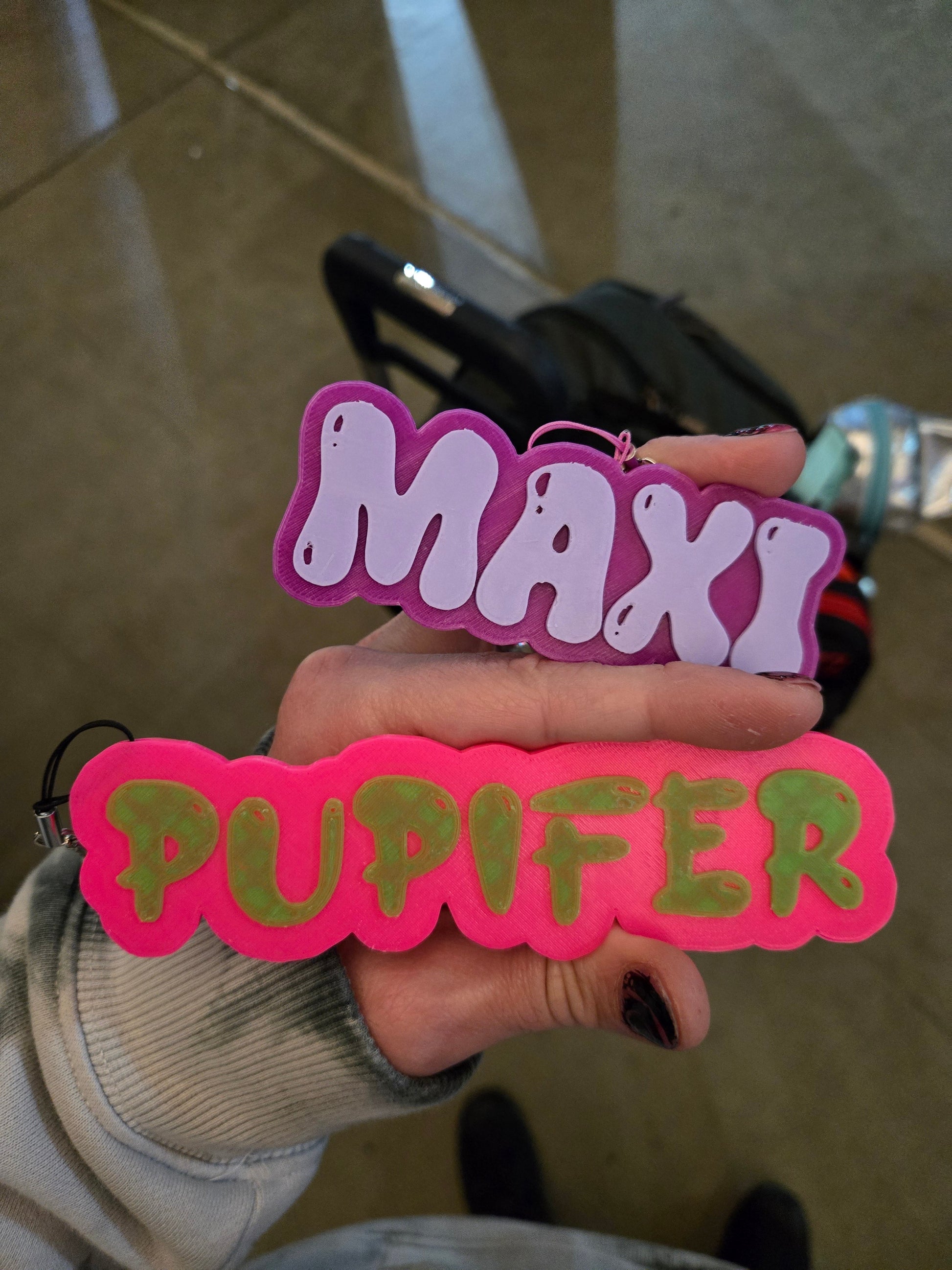 High-Tech Name Badge / Medallion Pupifer's Paddles